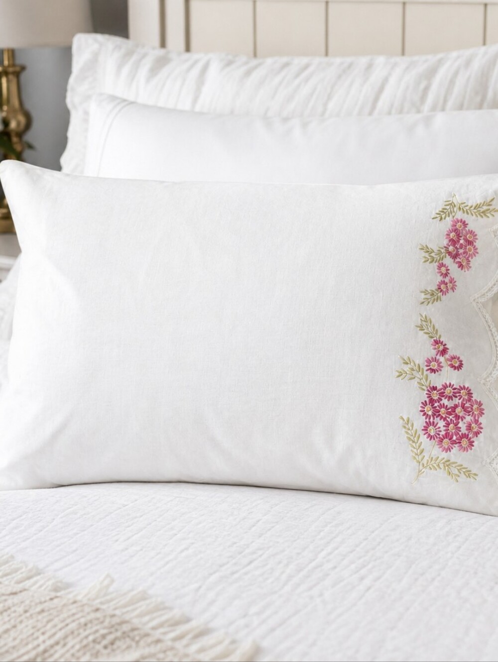 Vintage Hand Embroidered Pillowcase Scalloped Hem Cottagecore Farmhouse Floral